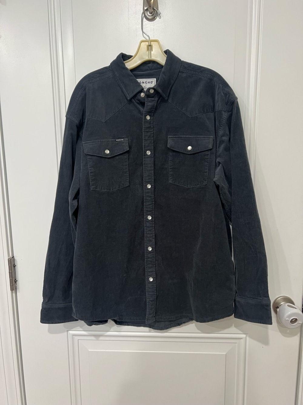 Poncho - THE BARTON SPRINGS Corduroy buttondown - Picture 6 of 6